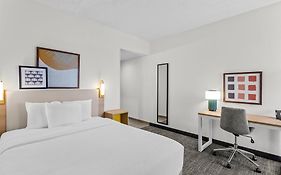 Spark By Hilton Des Plaines Chicago O'Hare